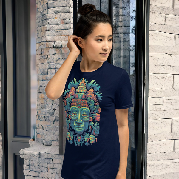 Olmec t-shirt reflecting ancient civilization’s artistic prowess.